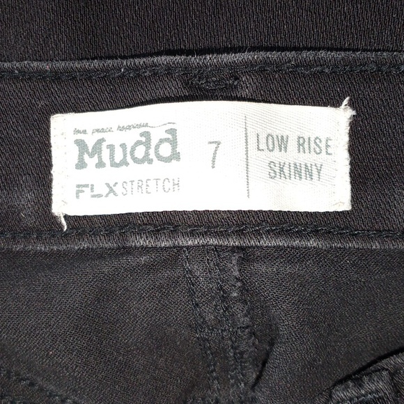 EUC Mudd Girl's Black Distressed Skinny Stretch Jeans Size 7 - Picture 7 of 9